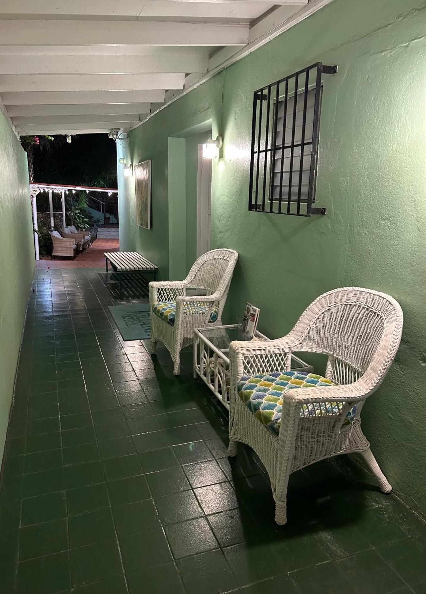 The Green Iguana Hotel Charlotte Amalie Eksteriør bilde